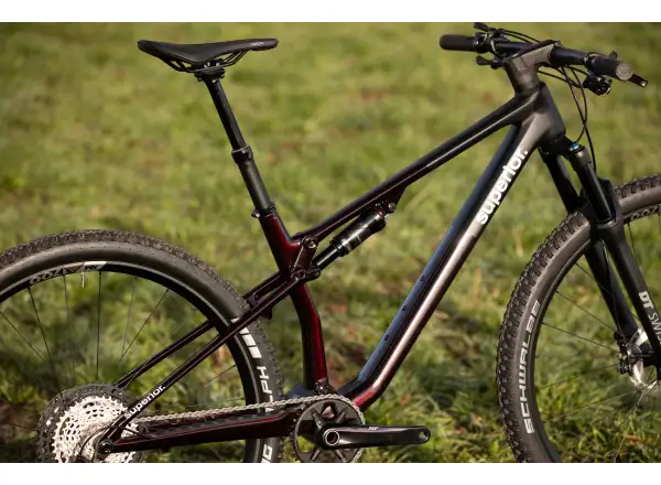 Superior XF 9.5 Team Mountainbike in Gloss Rot Carbon/Schwarz