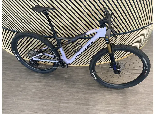 Orbea OIZ M-TEAM AXS Mountainbike Digital Lavender/Carbon Raw