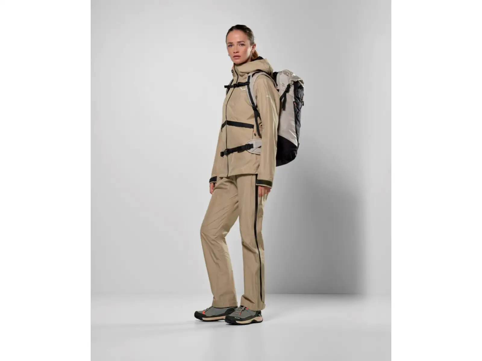 Salewa Puez Damenrucksack 32 l + 5 l Black Out/Oatmeal