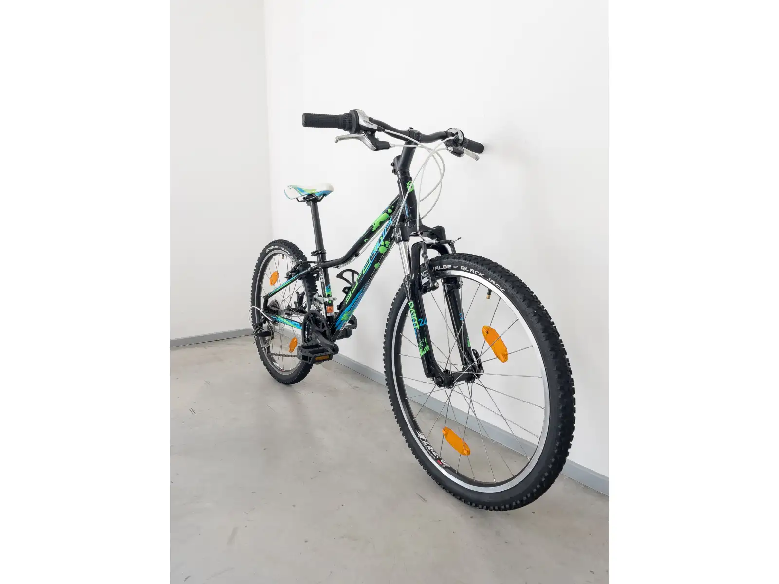 Superior Paint 24 Kinder-Mountainbike Schwarz/Grün BAZAR