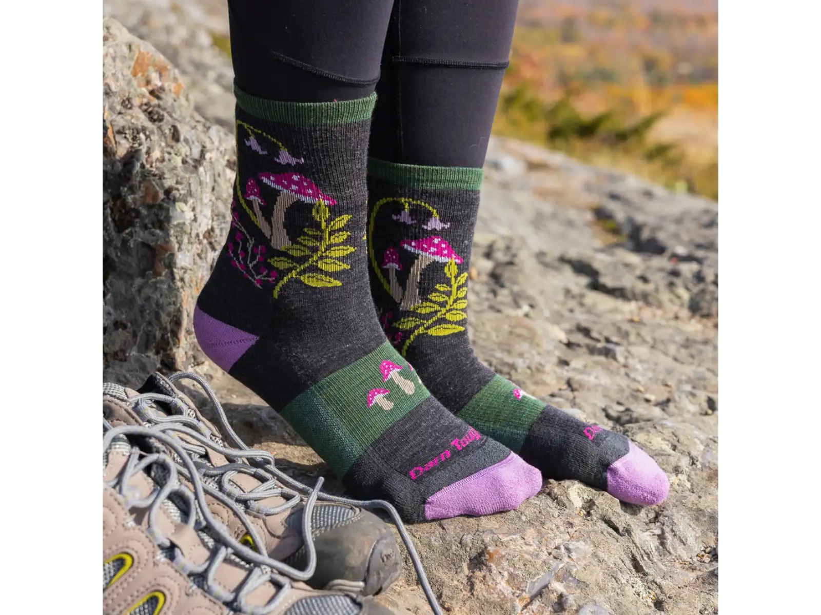 Darn Tough Mellow Mushrooms Micro Crew Lightweight Cushion Damen Socken Charcoal