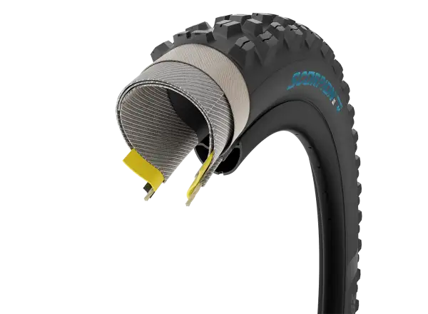 Pirelli Scorpion Enduro M 29x2,4" Reifen mit Kevlar in Türkis.