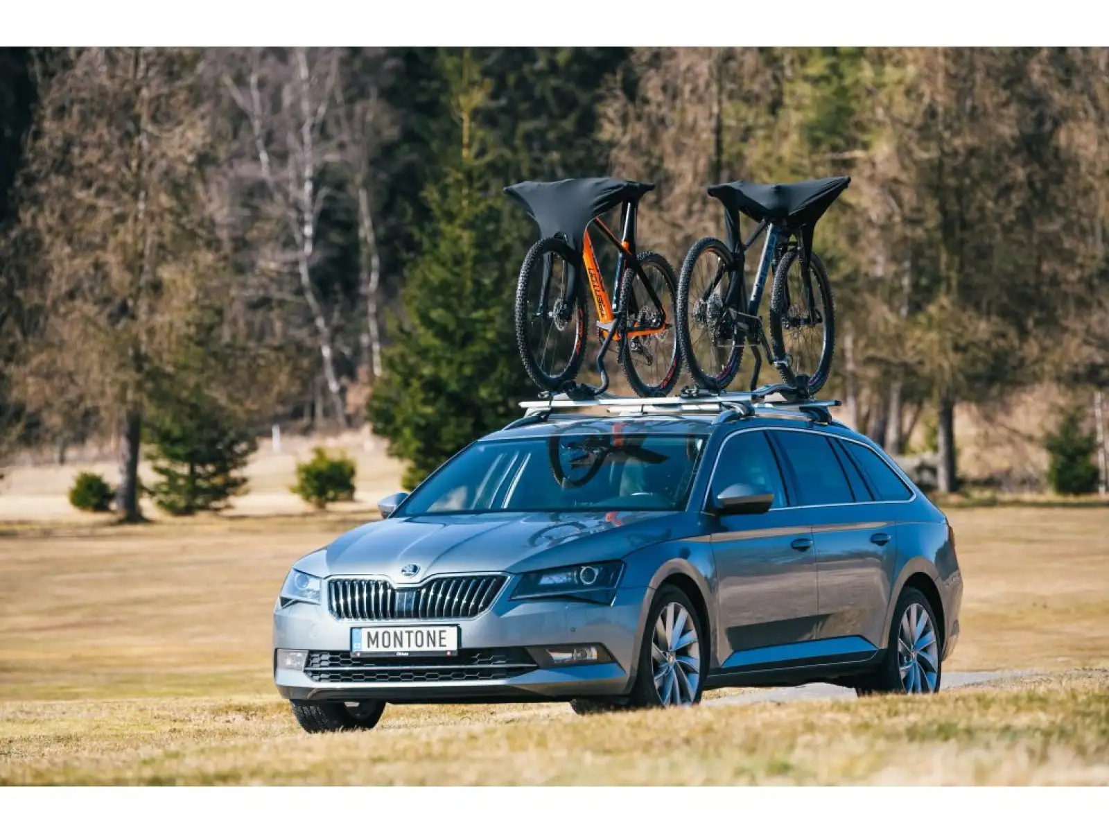 Montone bike mRoof Radschutz für den Transport auf dem Dachträger