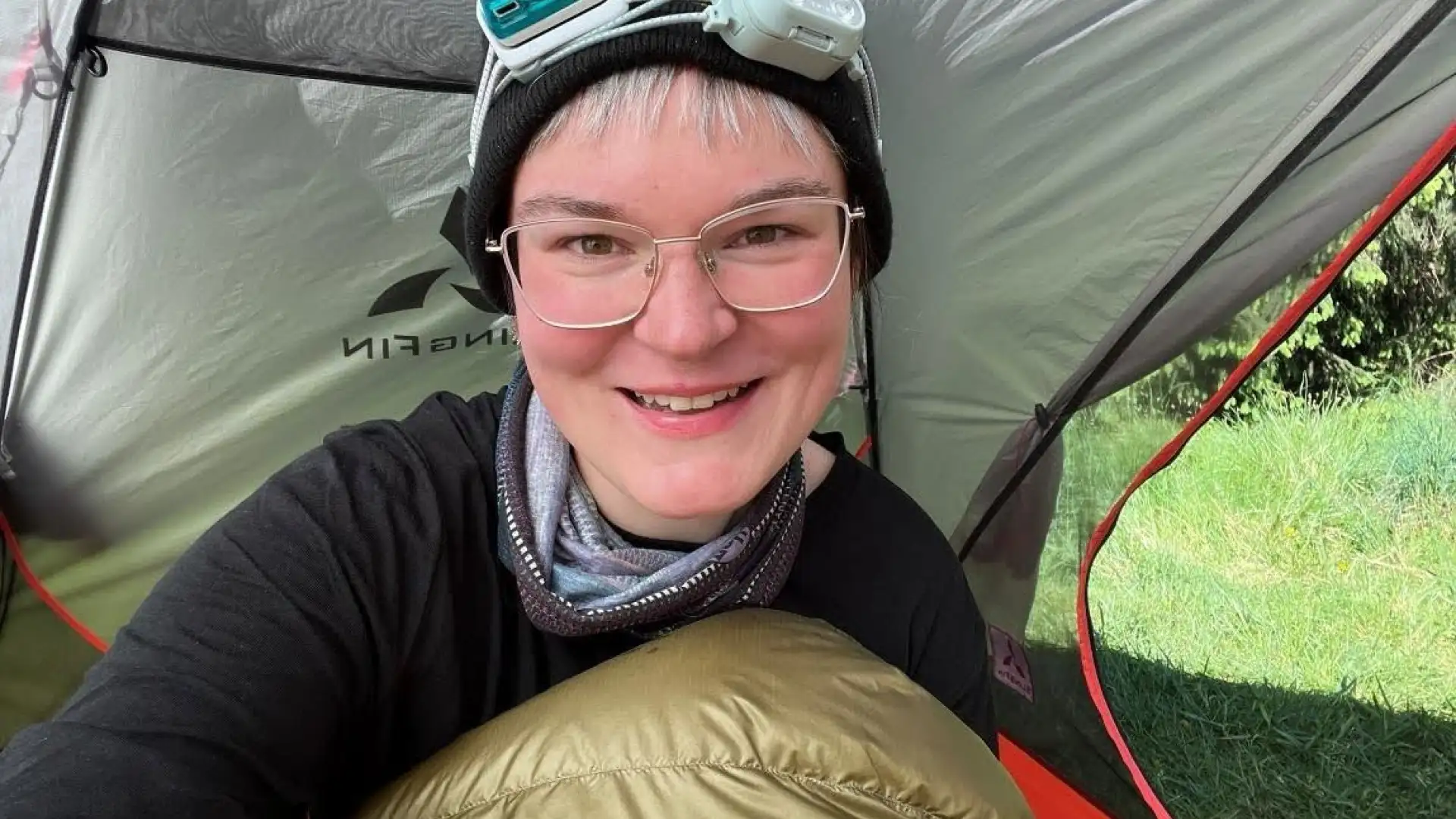 Zwei Grammjäger im Praxistest: Petzl Bindi vs. Silva Smini Fly