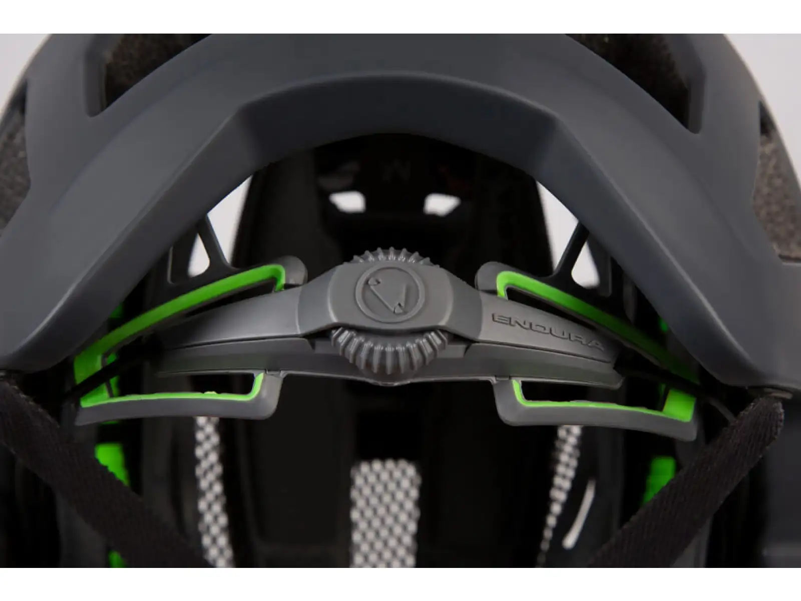 Endura SingleTrack Helm Grün