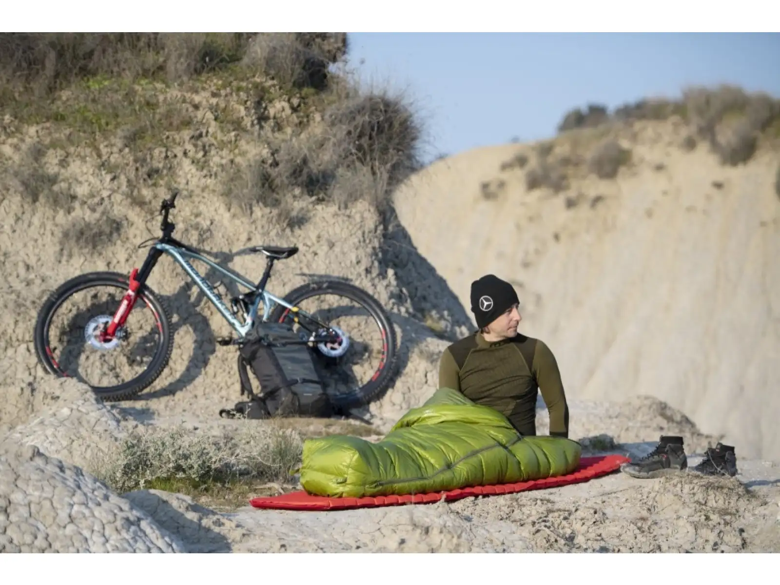Pinguin Lava 350 Schlafsack 195 cm grün links