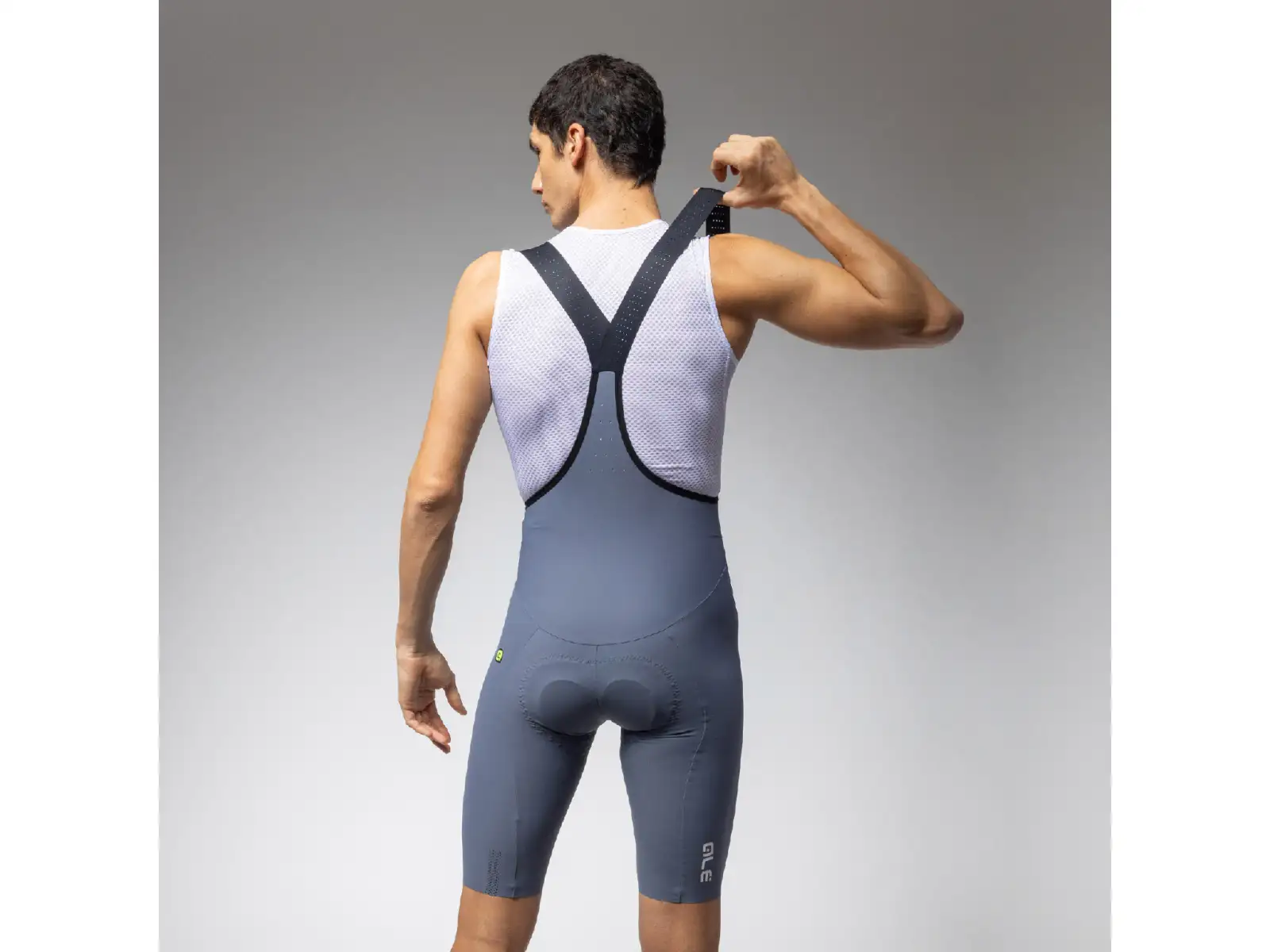 Alé R-EV1 GO Herren-Shorts mit Polster und Trägern Steel