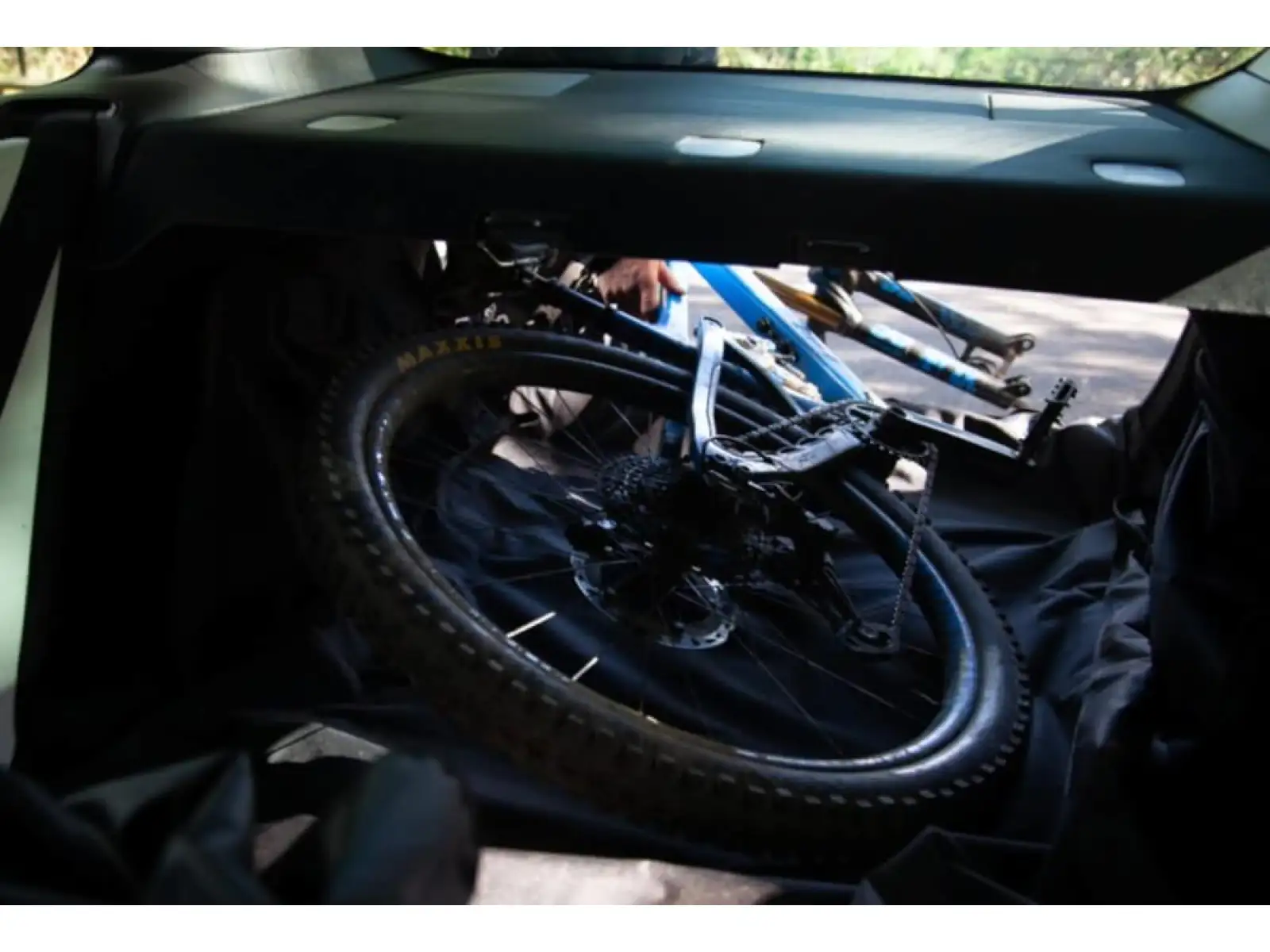 Hiplok Rideshield Schutzmatte 2700 x 1020 mm schwarz