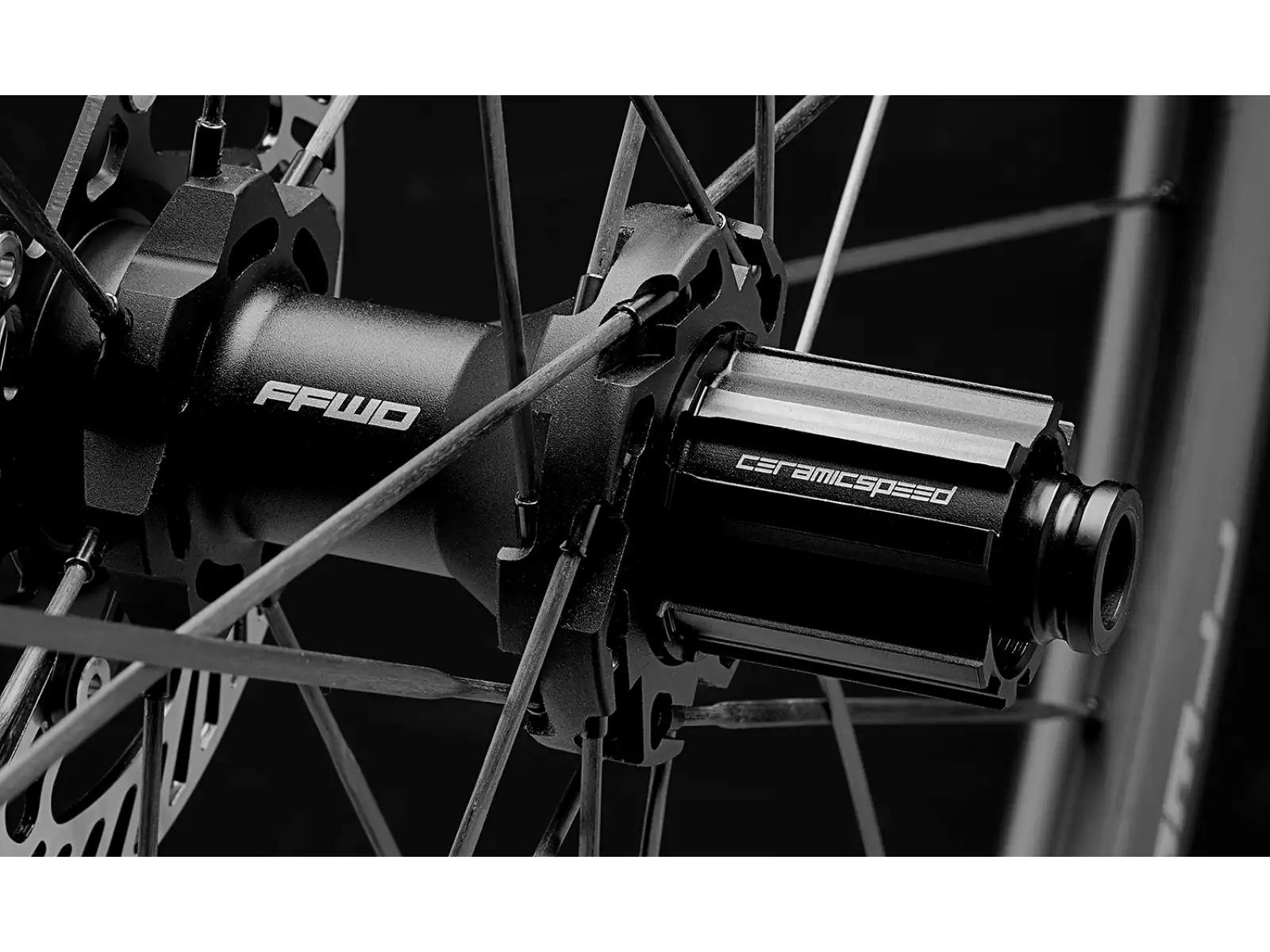 FFWD RAW CS 33 Straßenräder Matt Schwarz