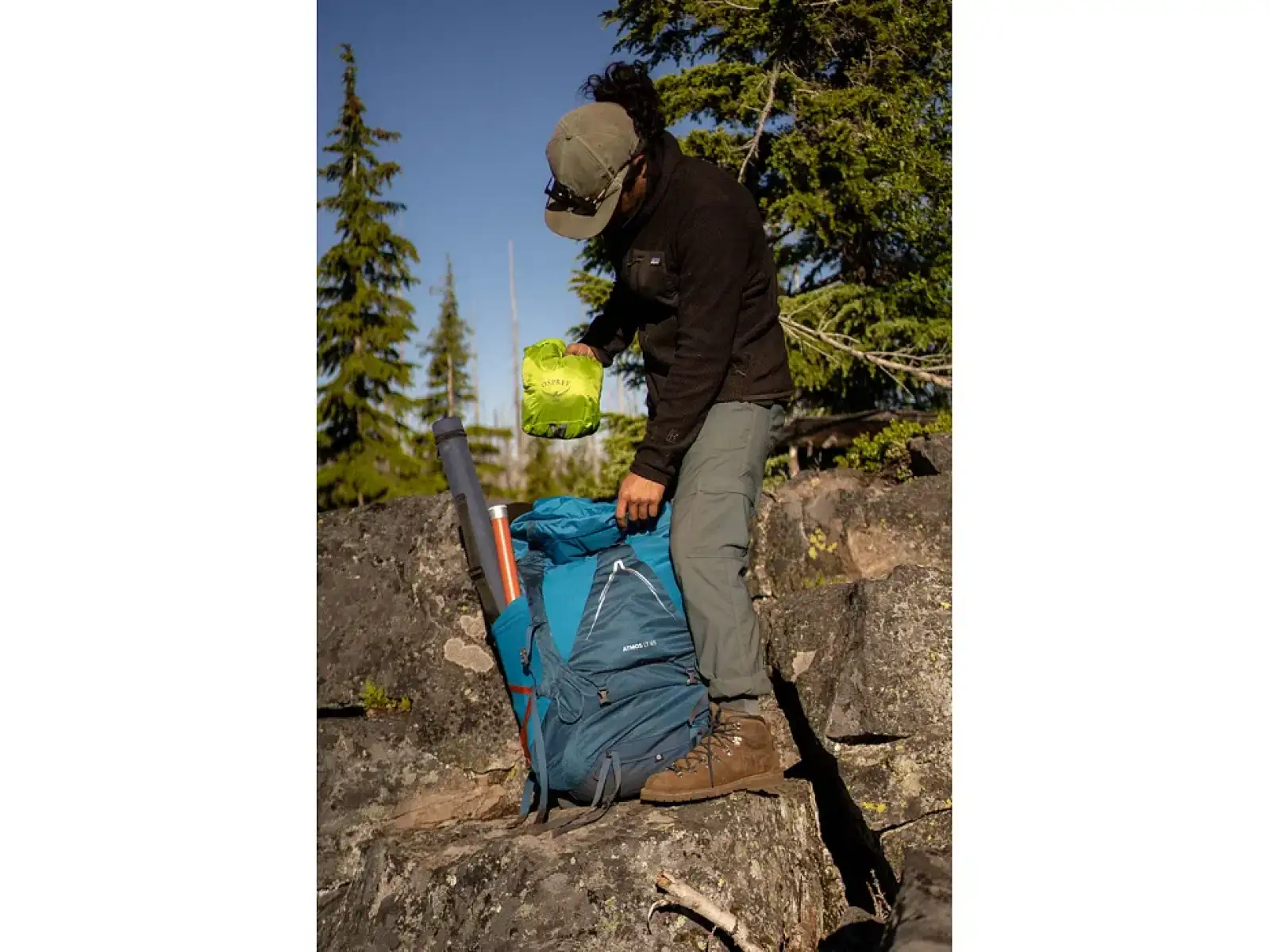 Osprey ATMOS AG LT 65 Rucksack Night shift/scoria blue L/XL