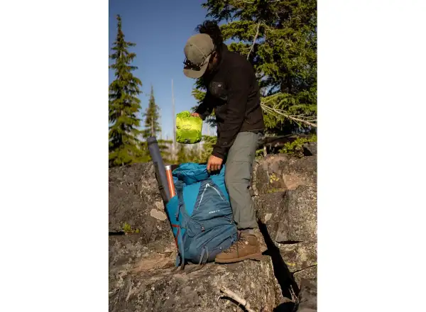 Osprey ATMOS AG LT 65 Rucksack Night shift/scoria blue L/XL