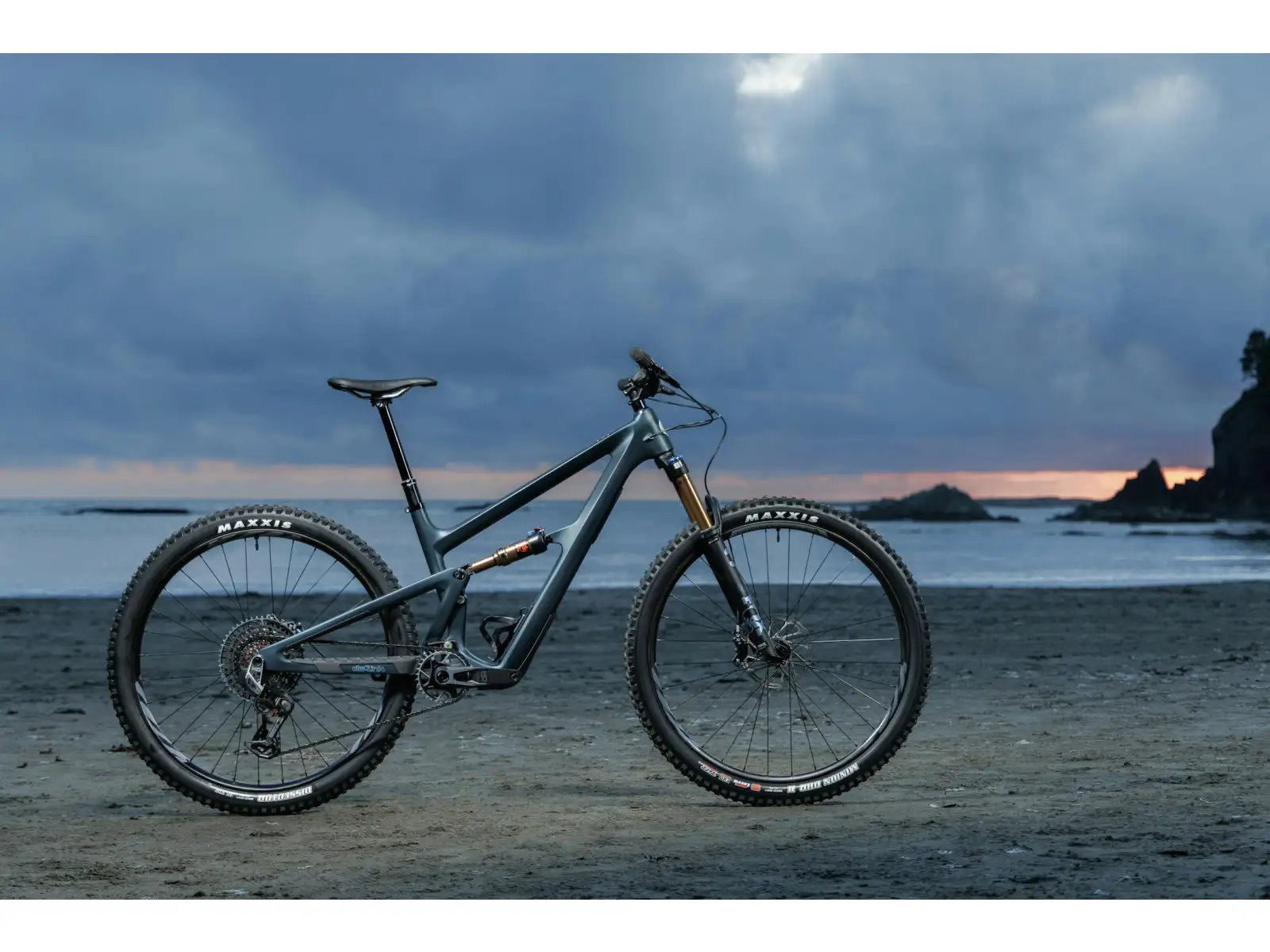 Ibis Ripley V5 Eagle 90 Mountainbike Blue Hour