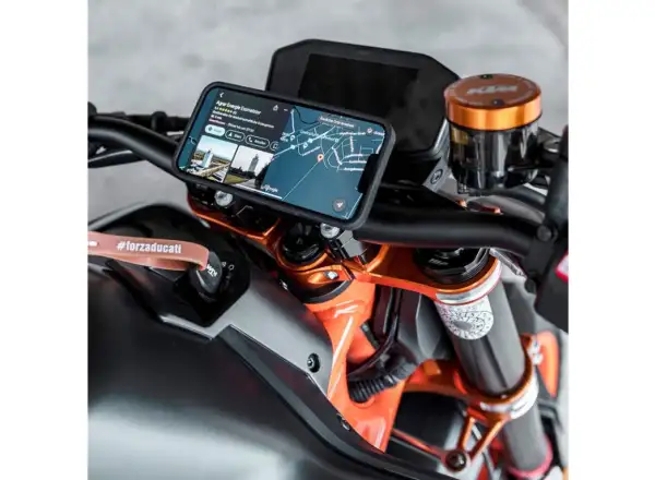 SP Connect Handyhülle SPC+ für iPhone 15 Pro Schwarz