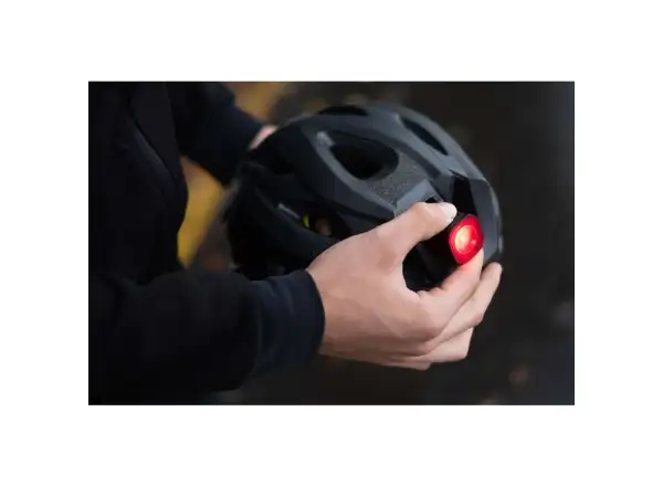 Giant Recon TL 100 Rücklicht USB