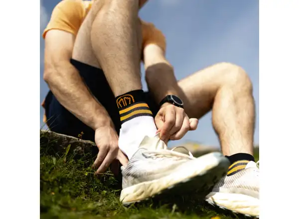 Sidas Run Anatomic Light Ankle Laufsocken weiß-schwarz