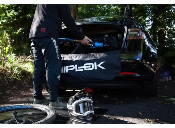Hiplok Rideshield Schutzmatte 2700 x 1020 mm schwarz
