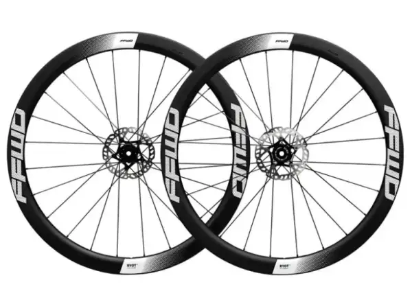 FFWD RYOT44 FFWD 2:1 Straßenrad Laufräder Galuska Weiß Walnuss Shimano HG11