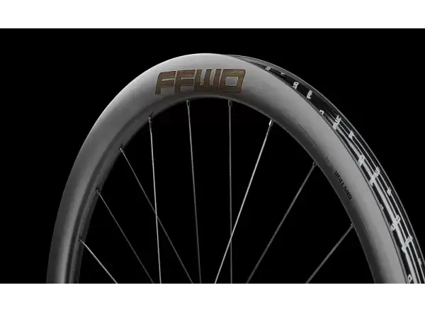 FFWD RYOT44 V2 44 DT240 2:1 EXP Renn-Laufradsatz