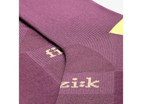 Fizik Team Edition Fahrradsocken Grape
