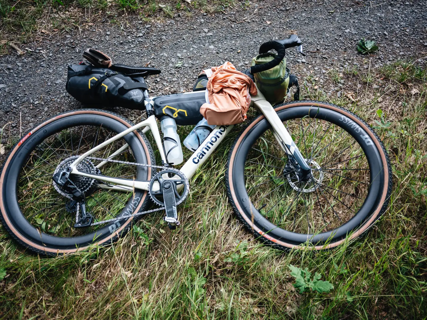Gravel-Bikepacking durch Bayern mit einer Bonus-Alpenetappe oberhalb von Innsbruck