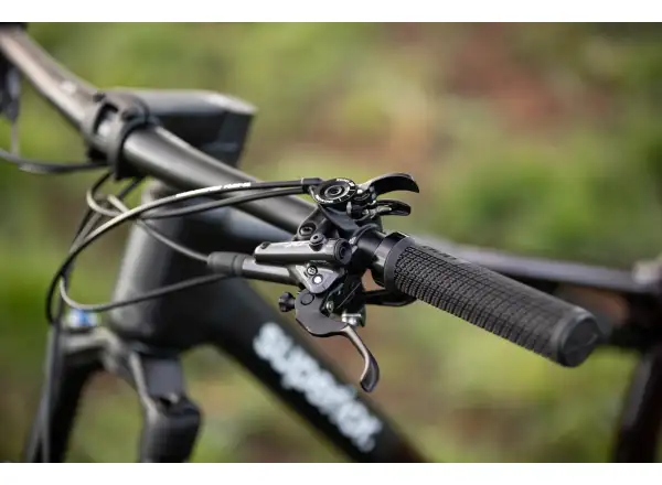 Superior XF 9.5 Team Mountainbike in Gloss Rot Carbon/Schwarz