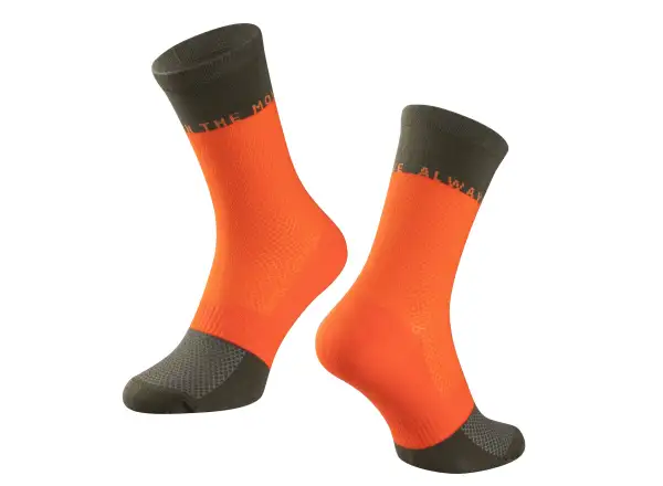 Force Move Socken in Orange/Grün.