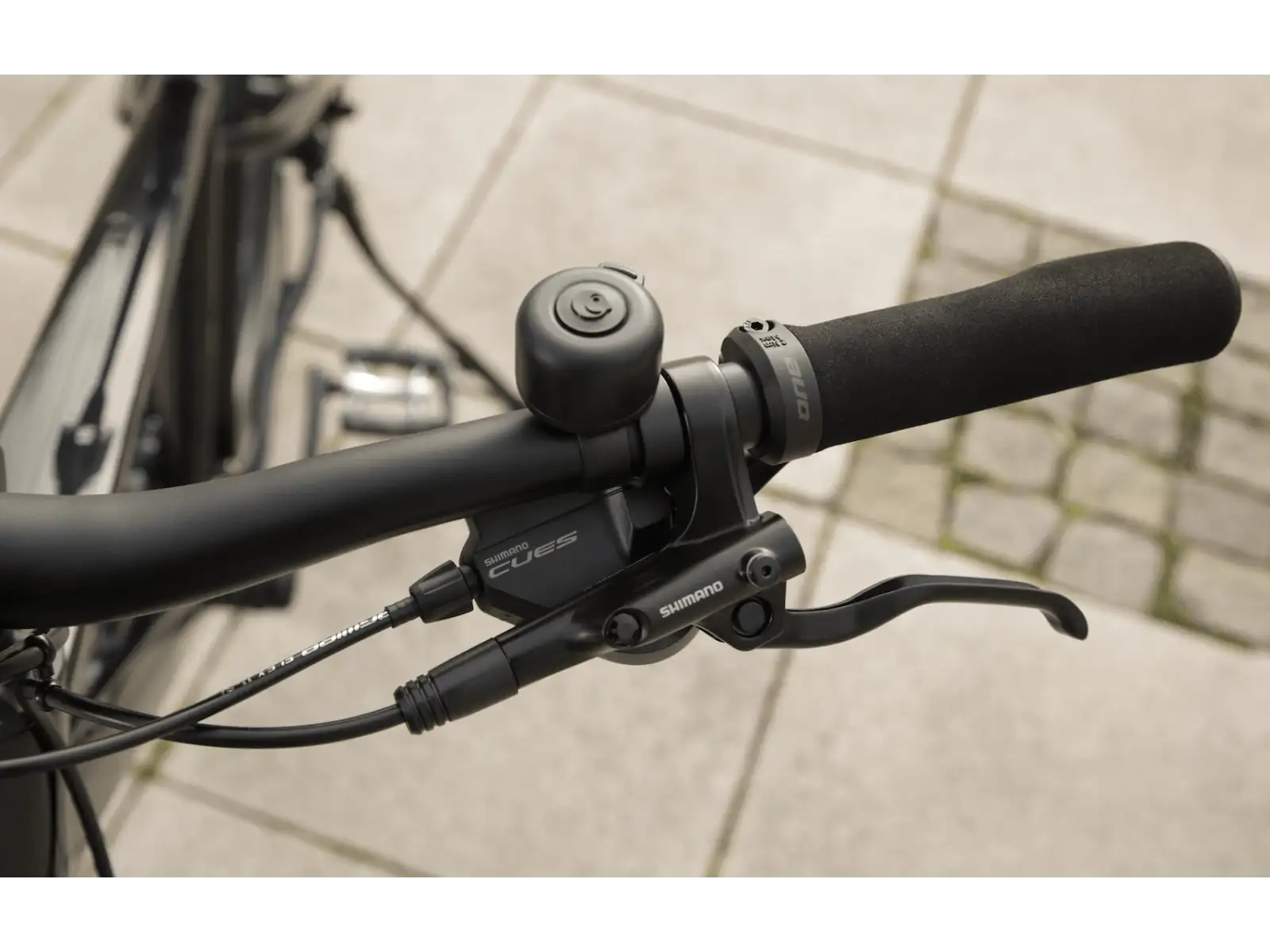 Superior Blox 6.7 T Stadtfahrrad Gloss Metallic Black