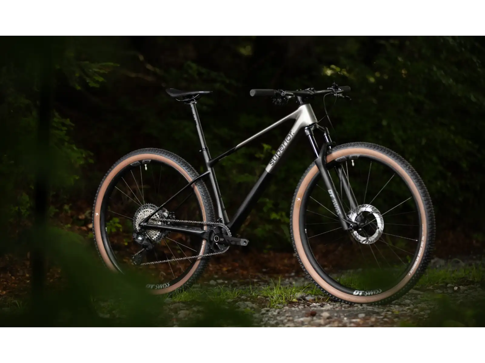Superior XP 9.8 Mountainbike Matte Carbon/Dark Chrome