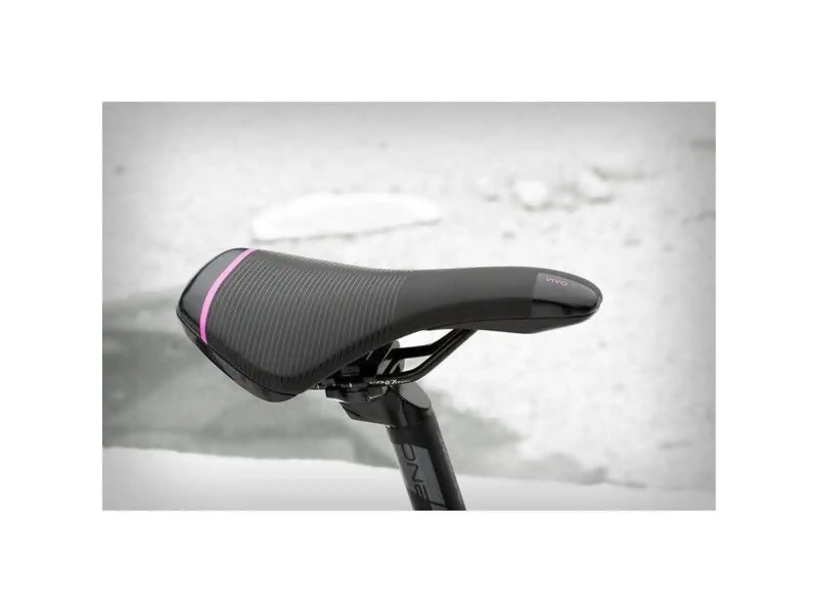 Superior XC 819 W in Glossy White Metallic/Purple - Damen Mountainbike.