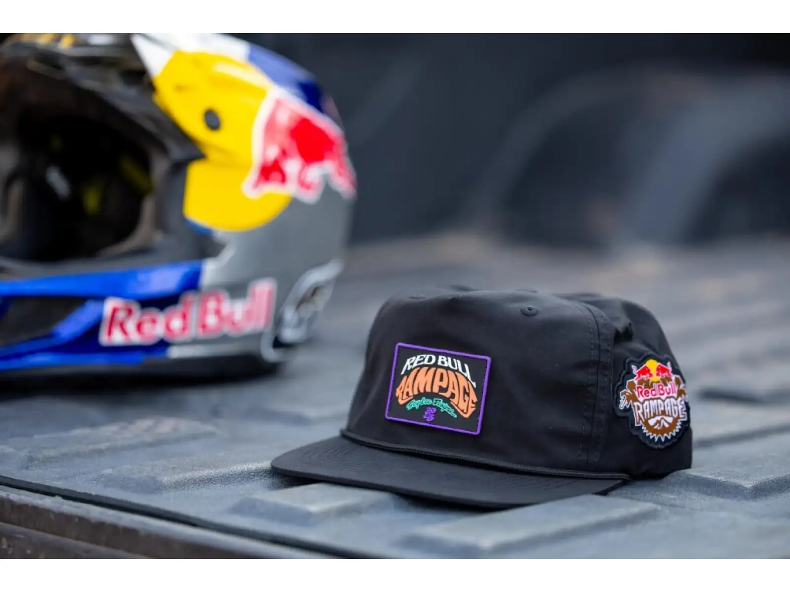Troy Lee Designs x Red Bull Rampage Intergalactic Kappe Coal