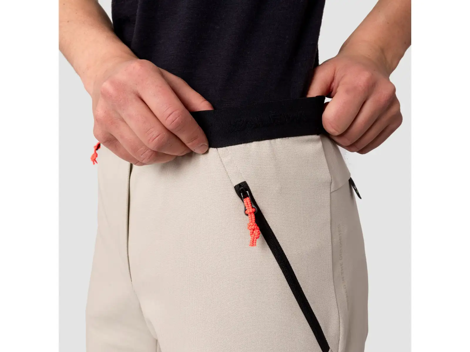 Salewa Sella Durastretch Light Damen Hose in Schwarz.