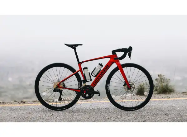 Cannondale Synapse Carbon 4 Rennrad Metallic Red