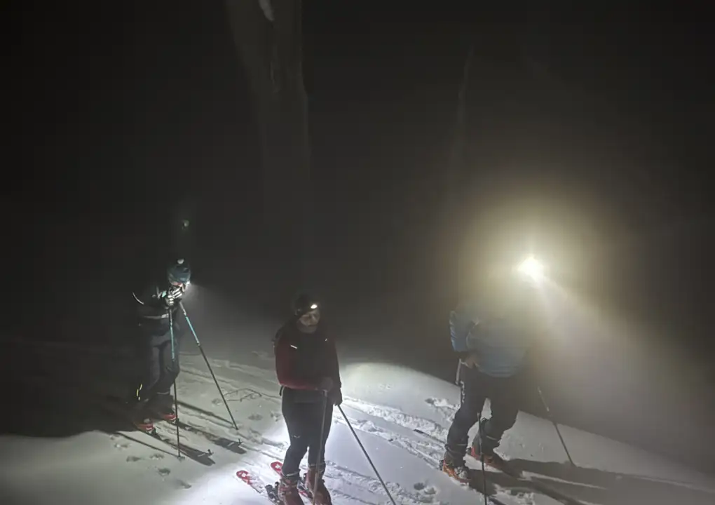 Teambuilding des Teplice-Geschäfts: Skialpinismus, Nebel und Bouřňák