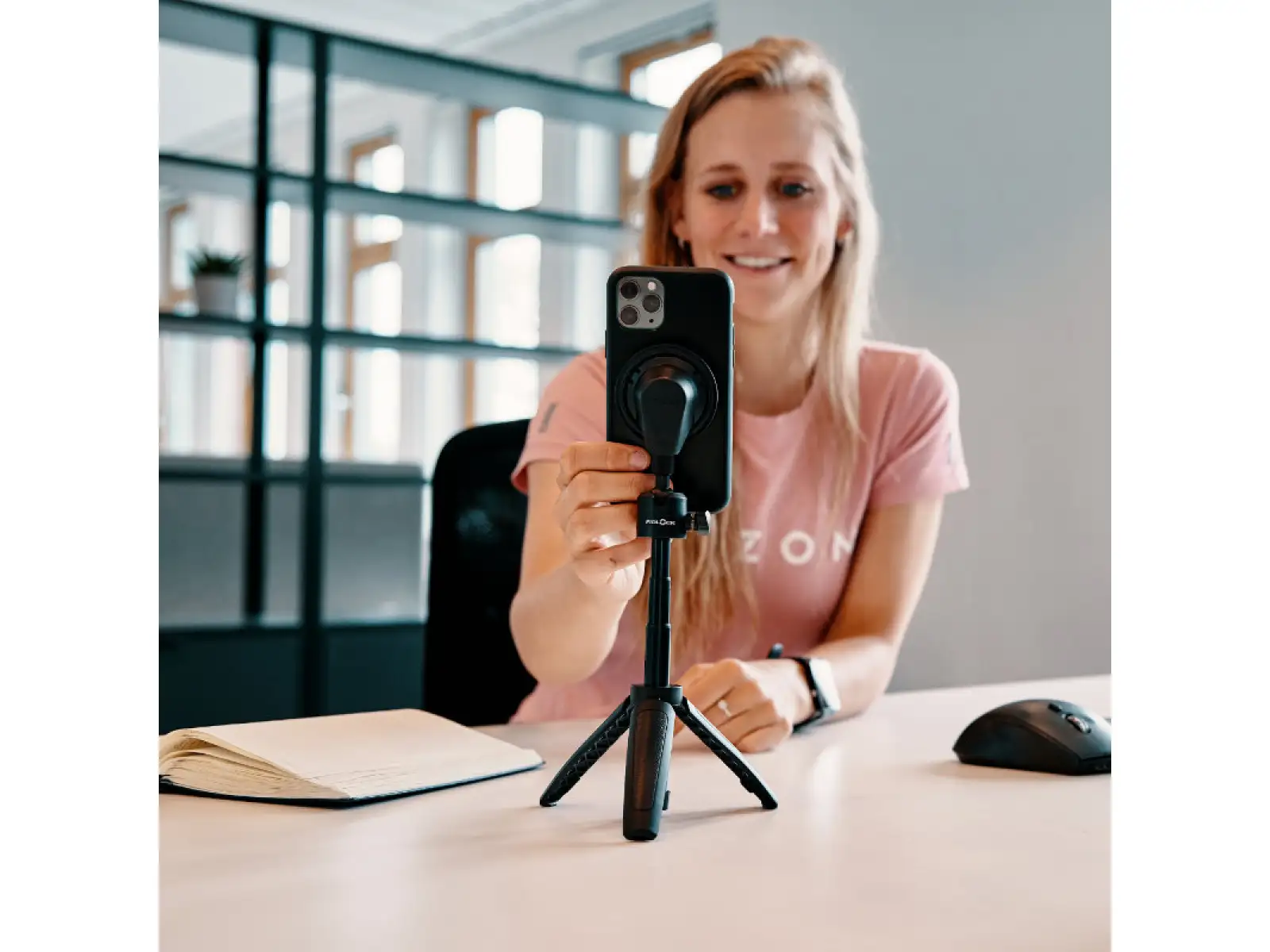 Fidlock Vakuumstativ und Selfie-Stange