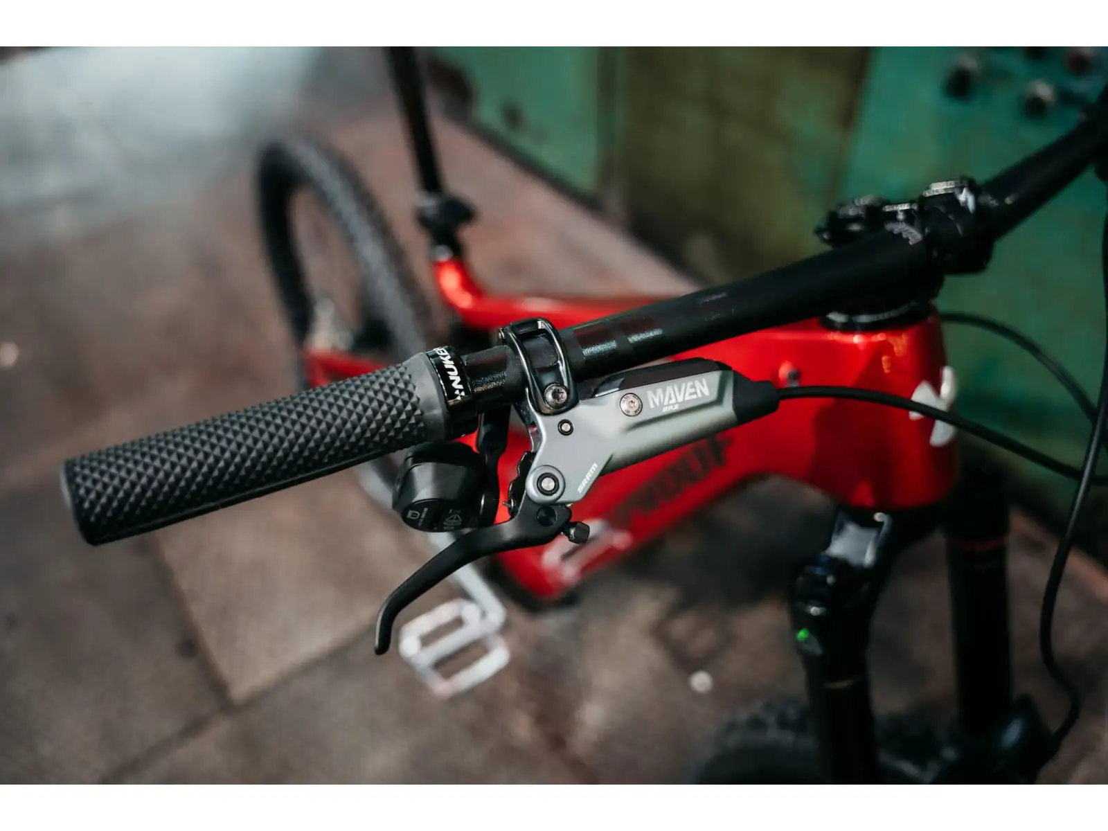 Nukeproof Megawatt Carbon Pro 297 T-GX vollgefedertes E-Bike Red
