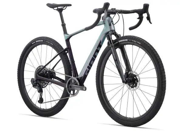 Giant Revolt X Advanced Pro 0 Gravel Fahrrad Airglow Black Currant