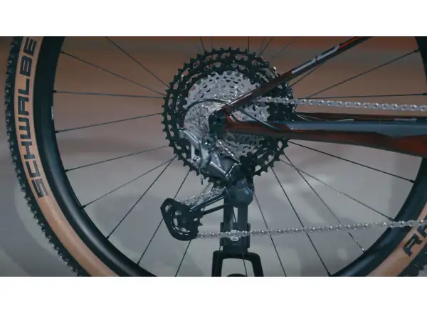 Superior Team XF 29 Issue R Fully Suspended Mountain Bike Gloss Red Carbon/Chrome