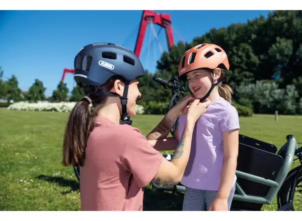 Abus Youn-I 2.0 Kinderhelm Midnight Blue