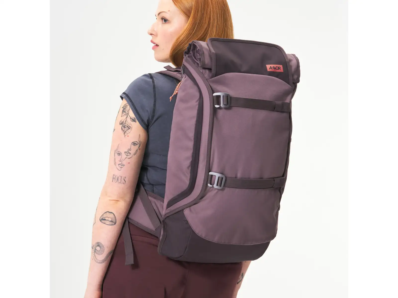 Aevor Travel Pack Proof Reiserucksack 45 l Oxy Purple