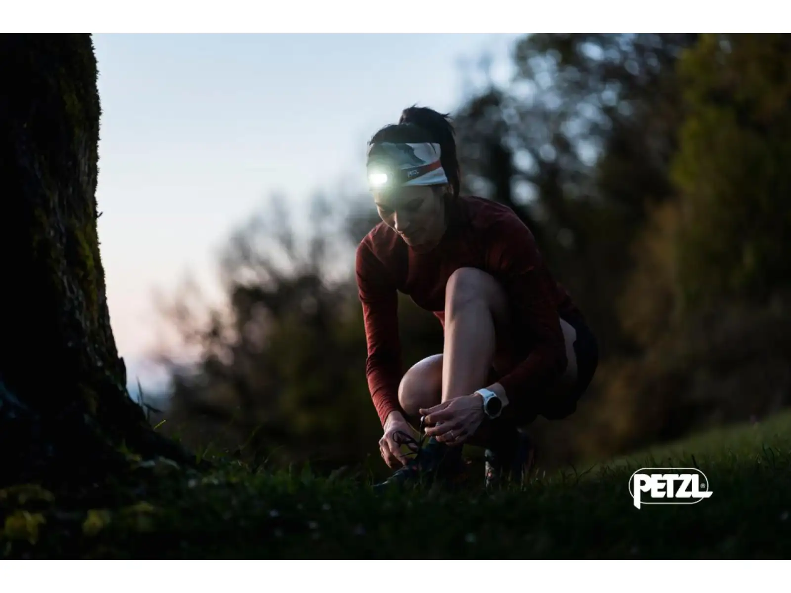 Petzl Swift RL 2023 wiederaufladbare Stirnlampe White