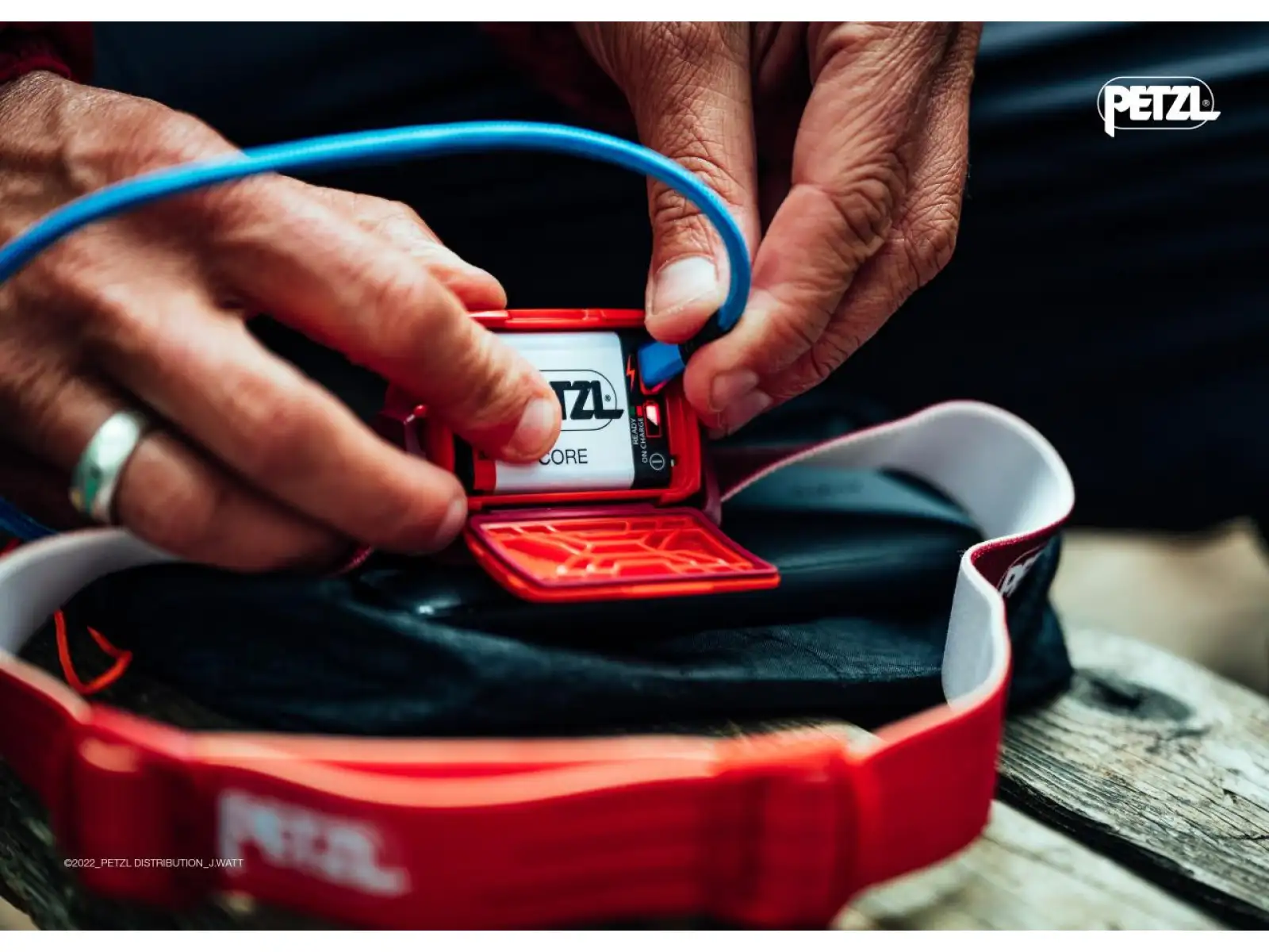 Petzl ACTIK CORE 2025 Stirnlampe grün