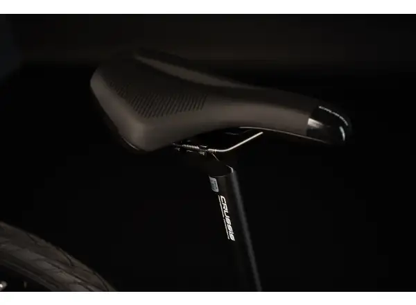 Crussis e-Cross low 7.8-M ist ein Elektro-Mountainbike.