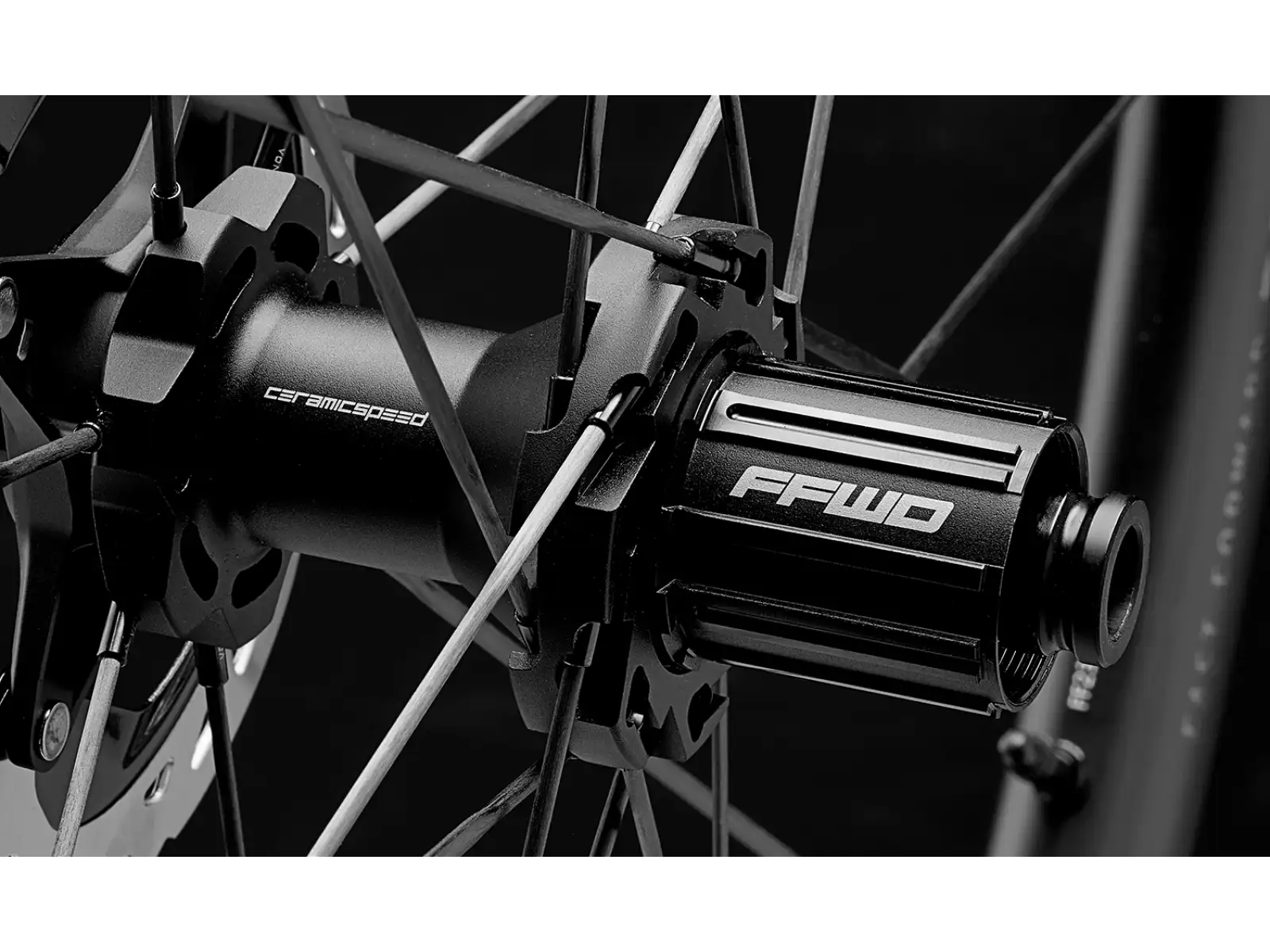FFWD RAW CS 33 Straßenräder Matt Schwarz
