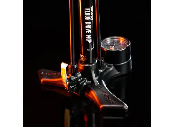 Lezyne Macro Floor Drive Pumpe Flat Black