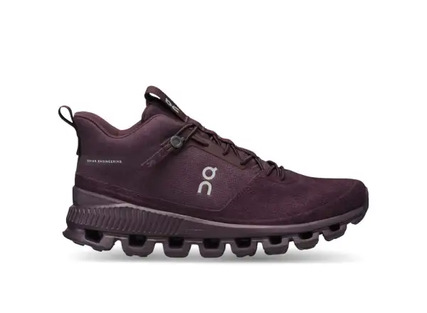 Auf Cloud Hi Monochrome Damen-Schuhe in Mullberry-Farbe.