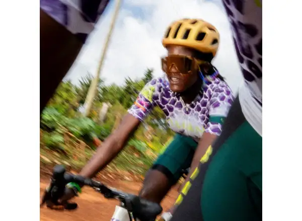 POC Ventral Air MIPS Helm AMANI Edition