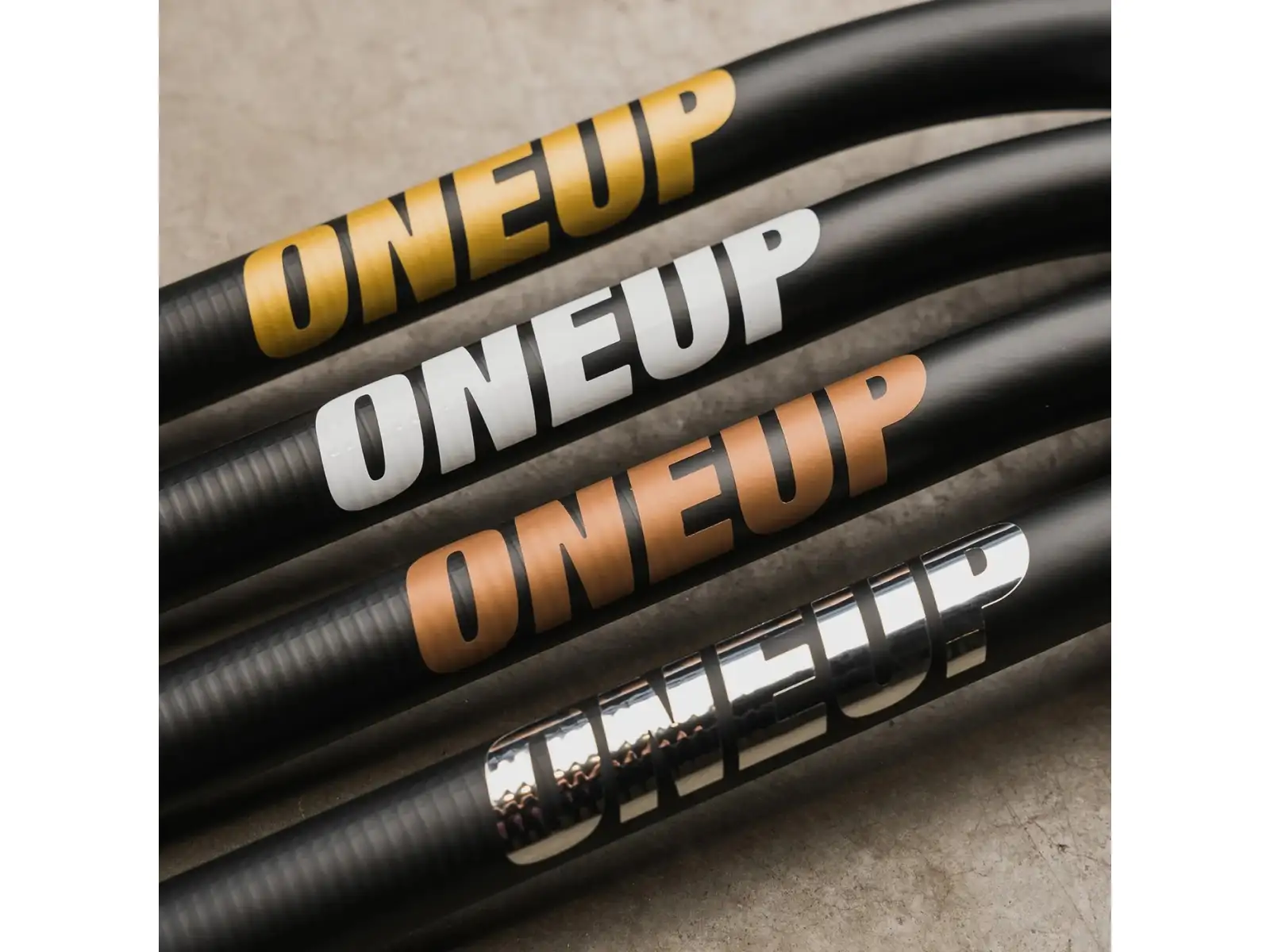 OneUp Lenker V1 Carbon - 35/800 mm Hub 35 mm Schwarz