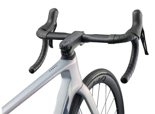 Giant Propel Advanced 2 Rennrad Supernova