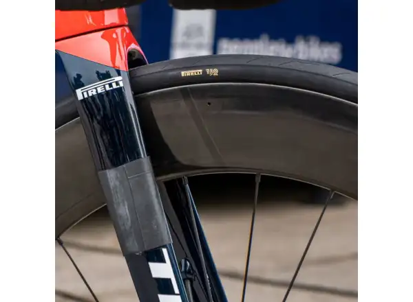 Pirelli P ZERO™ Race 150° Jubiläumsstraßenreifen 26-622 Kevlar schwarz
