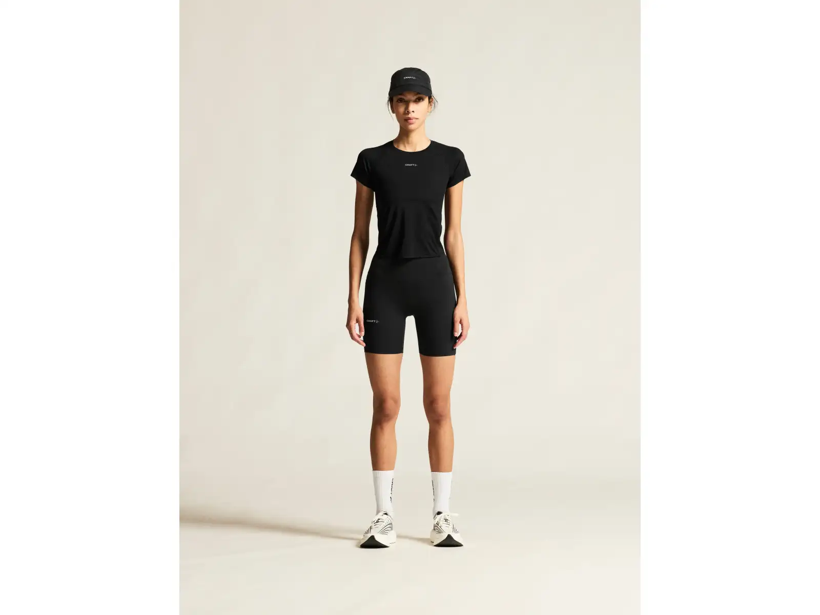 Craft Hypervent Cropped Damen T-Shirt schwarz